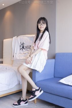 BoBoSocks袜啵啵 No.091 稚予-板鞋、淡粉色船袜、黑色船袜、裸足