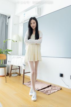 BoBoSocks袜啵啵 No.517 焦糖 – 帆布鞋、薄白丝