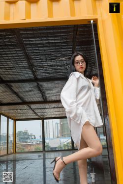 [异思趣向IESS] 模特：可乐 《男友衬衫里的温柔》