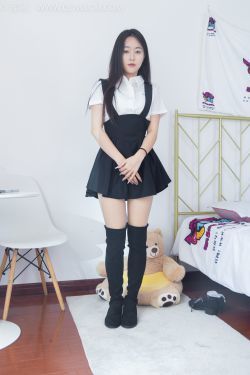 物恋传媒 No.1671 美兔 – 办公的一天