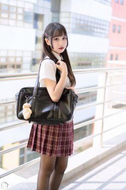 [兔玩映画] – 超甜的制服学妹