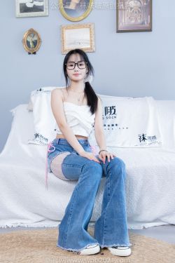 BoBoSocks袜啵啵 No.372 甜甜圈 -板鞋、白色蕾丝袜、可拆卸牛仔裤、裤里丝
