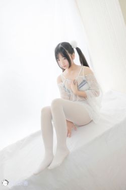 [兔玩映画] – 单眼皮的小妹妹