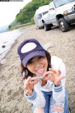 [Graphis] First Gravure 初脱ぎ娘 秋元なつみ/秋元夏美