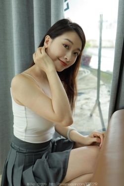 IESS异思趣向 – 模特： 小婕 《性感吊带》