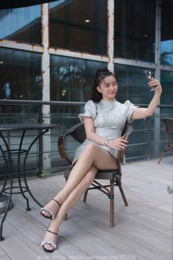 IESS异思趣向 – 模特：秋秋 《丰满天花板》