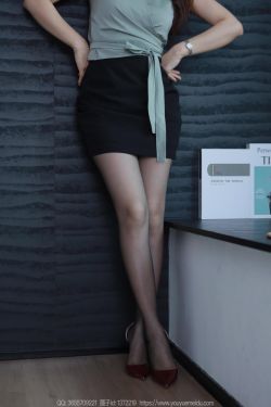 IESS异思趣向 – 模特： 小婕 《嘿丝秘书》