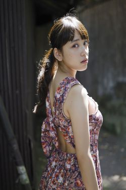 都丸紗也華《夏の扉をあけて》 [WPB-net] No.184