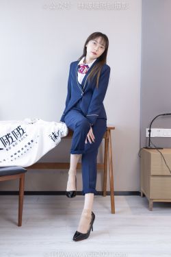 BoBoSocks袜啵啵 No.509 稚予 – 高跟鞋、短肉丝、黑色美甲、银行制服、半脱袜子