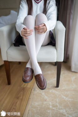 [兔玩映画] – 制服妹妹的小细腿