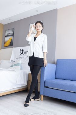 BoBoSocks袜啵啵 No.292 奶油 – 两双平底鞋、厚黑丝、厚肉丝