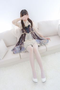 森萝财团写真 – 雨云 07E4K