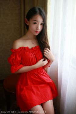 梓萱Crystal《连衣裙+热裤+网袜制服》 [秀人网XiuRen] No.347