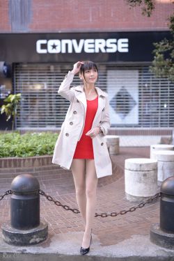 [台湾网红美女] 蔡译心 – 外拍6套服装合集
