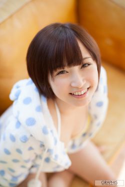 きみの歩美/君野步美 [Graphis] First Gravure 初脱ぎ娘