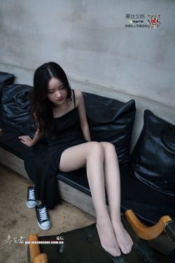 [慕丝女郎MussGirl] No.072 甜美温柔的姑娘婷婷沙发上的丝秀