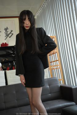 IESS异思趣向 – 模特： 团团 《长腿黑执事》