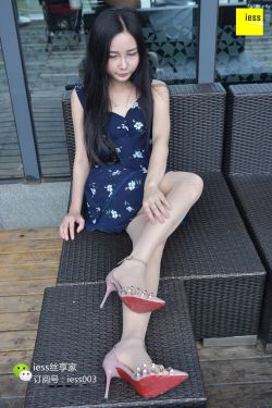 丝享家022 欣欣 《嘿！在星巴克晒太阳的姑娘》[IESS异思趣向]