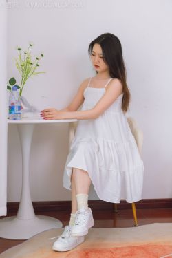 物恋传媒 No.1492 文文-白日云朵