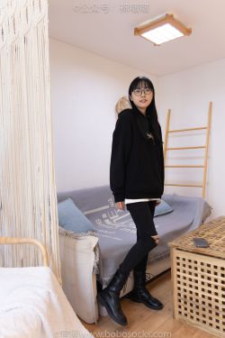BoBoSocks袜啵啵 No.061 稚予-短靴、白棉袜、裸足