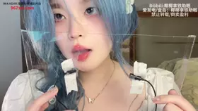 椰椰拿铁_禁忌甜舐_玻璃板与蓝发少女舌尖的沉浸触感_纯白幻想の13分钟_椰椰拿铁_禁忌甜舐_玻璃板与蓝发少女舌尖的沉浸触感_纯白幻想の13分钟