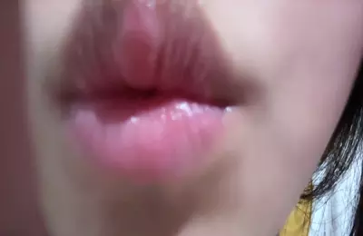 只有一个双下巴_舔屏舔手指9