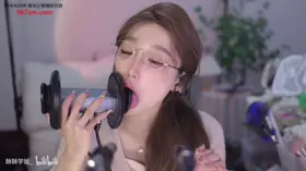 酥酥学姐_金丝眼镜的舔耳~_温柔的舔舐
