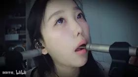 酥酥学姐_蜂蜜勺_舔舔_口腔音