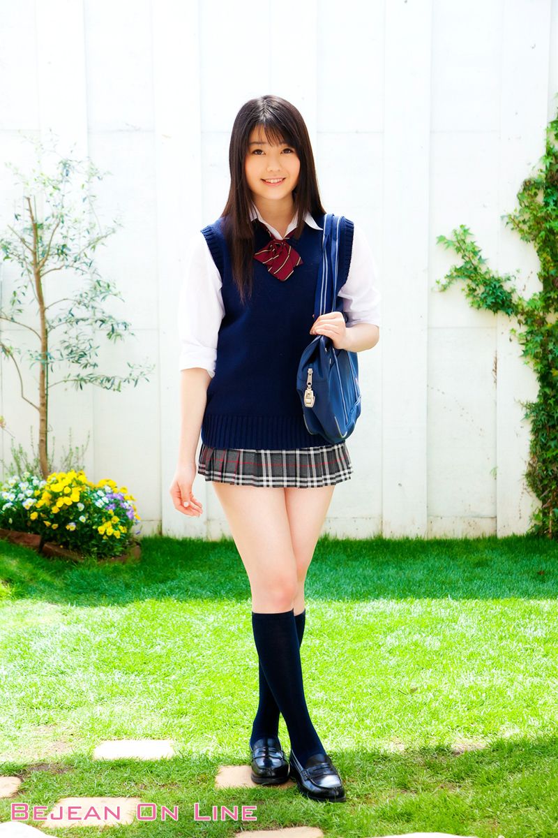 私立Bejean女学館 Ami Tomite 冨手麻妙 [Bejean On Line]_第2张