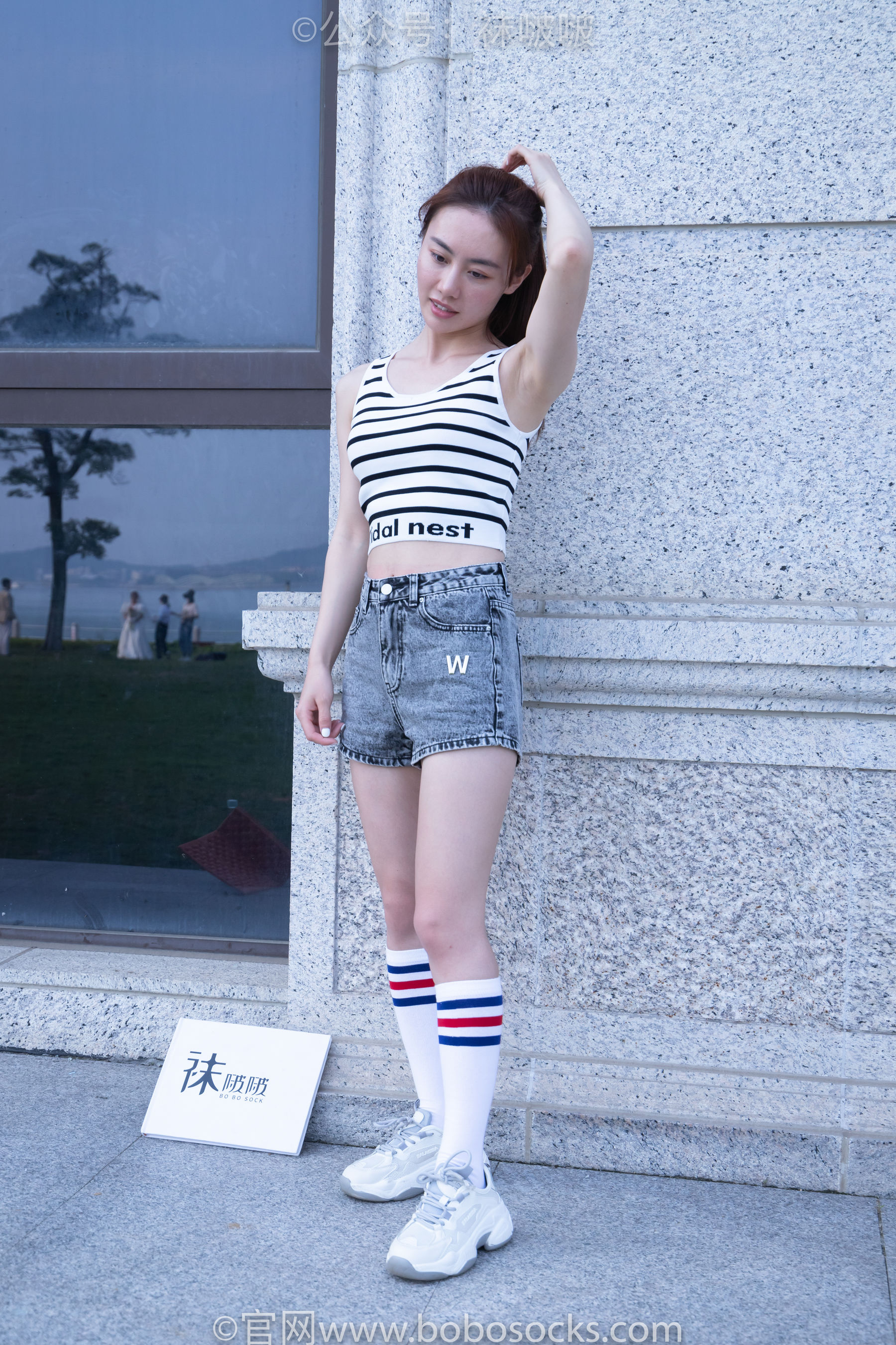 BoBoSocks袜啵啵 No.006 小米-运动鞋、白色小腿袜、裸足_第4张