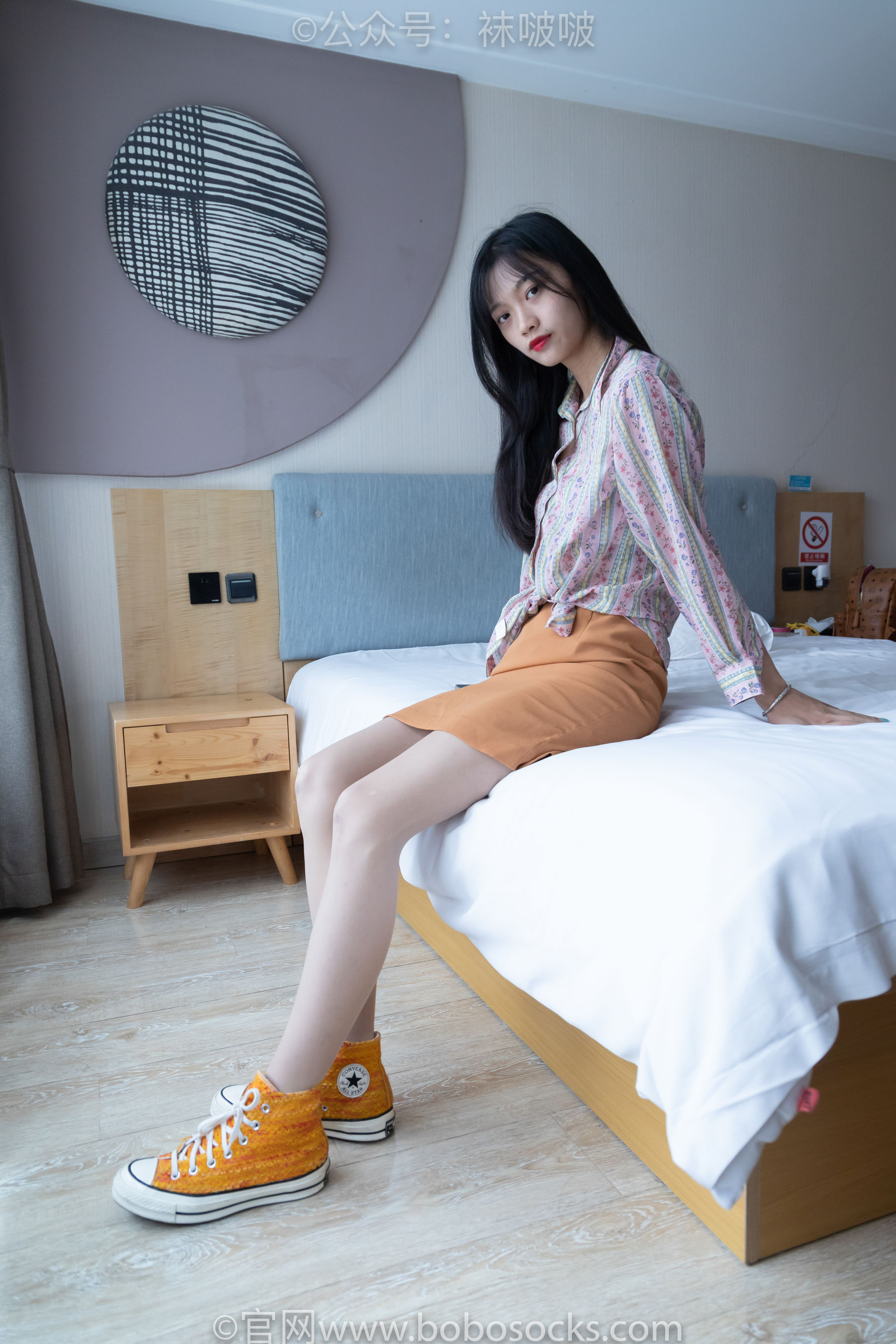 BoBoSocks袜啵啵 No.008 涵涵-帆布鞋、白色短棉袜、肉丝_第1张