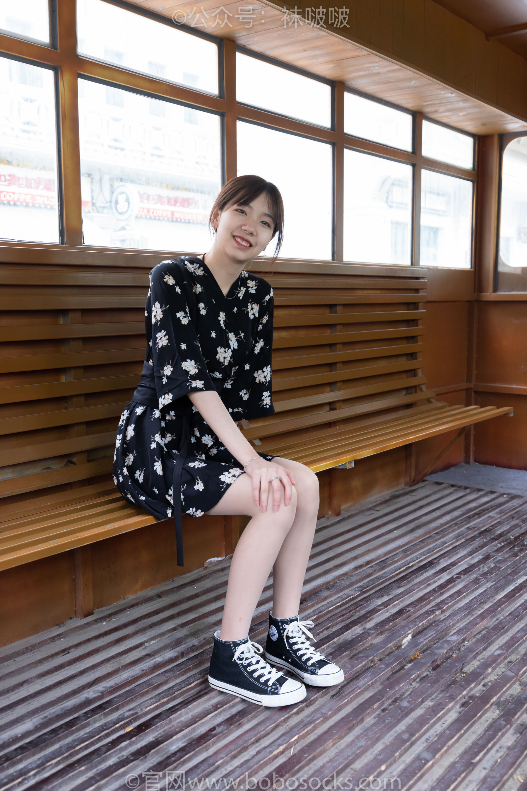 BoBoSocks袜啵啵 No.013 小甜豆-匡威帆布鞋、浅灰色短棉袜、肉丝_第2张