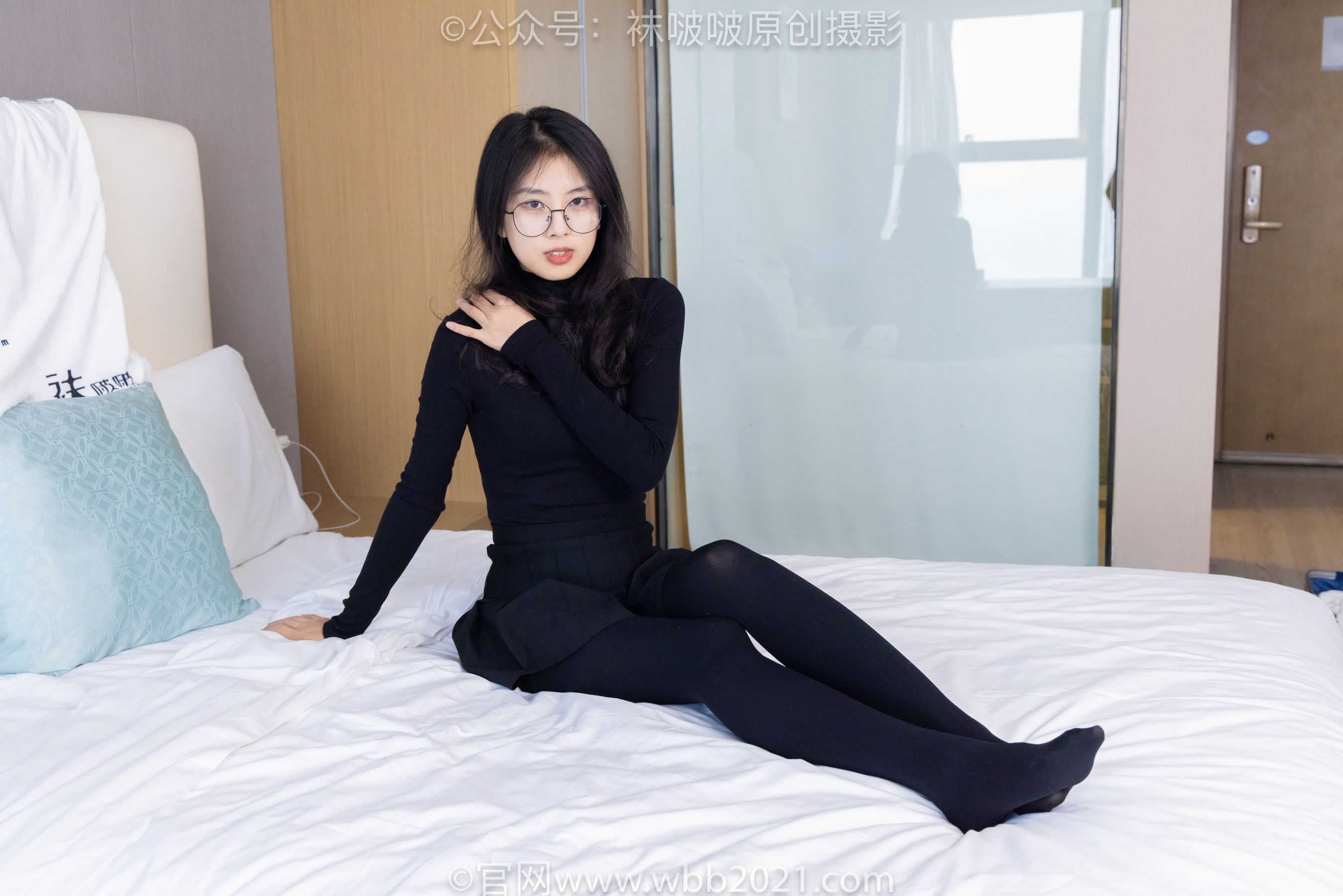 BoBoSocks袜啵啵 No.430 奶油 -平底鞋、厚黑丝、丝袜踩奶油小蛋糕剧情_第4张