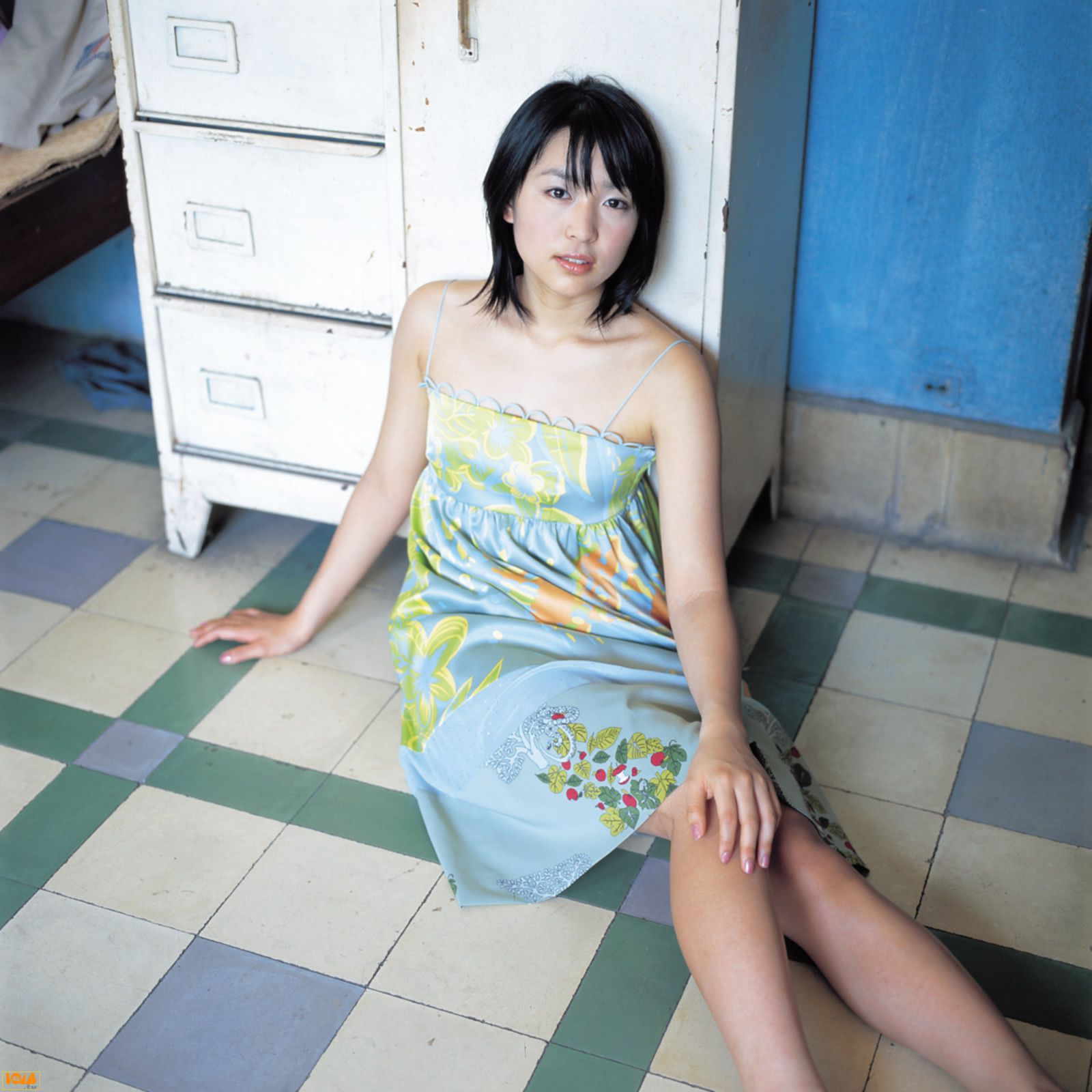 黒川芽以《Nina – Special Wallpaper》  [Bomb.TV] 2004年12月刊_第1张