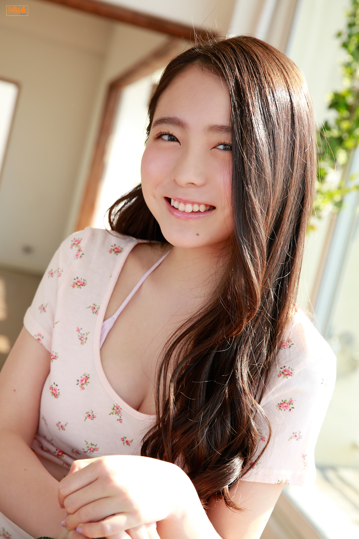Yumi Nakano 中野佑美  [Bomb.TV] 2015年04月号_第3张