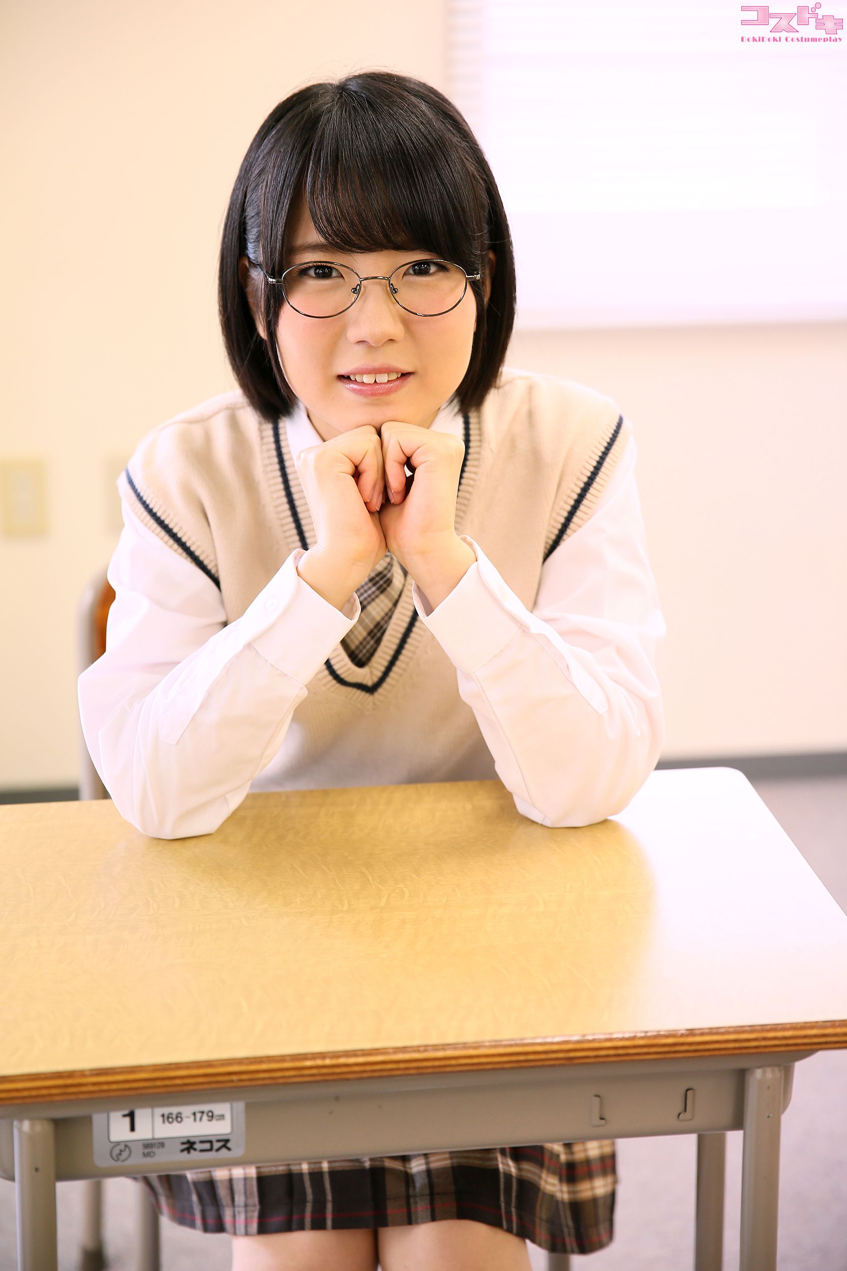 [Cosdoki] Hikaru Misaki 美咲ヒカル misakihikaru_pic_seifukumegane1+2_第5张