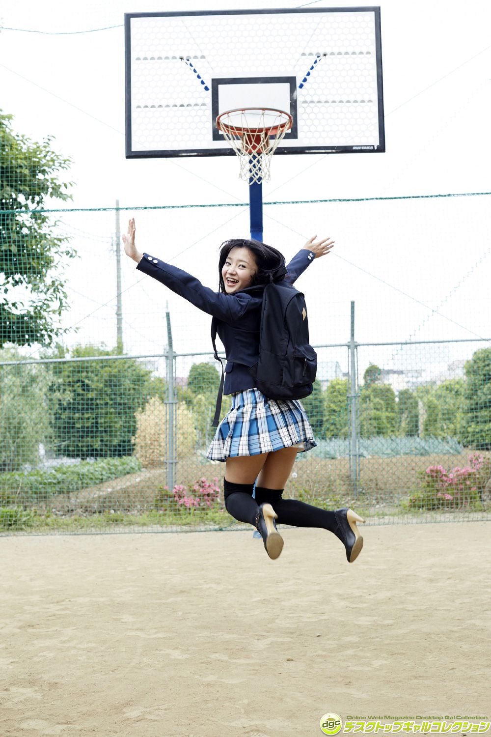 西永彩奈《キュートなロリ顔で人気の清楚系美少女！》 [DGC] NO.1208_第2张