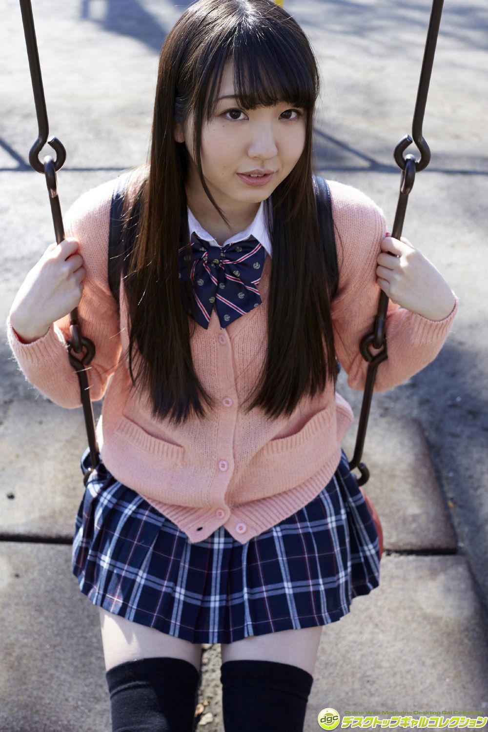 椎名香奈江《88cmのFカップと大きなヒップの豊満娘》 [DGC] NO.1256_第1张