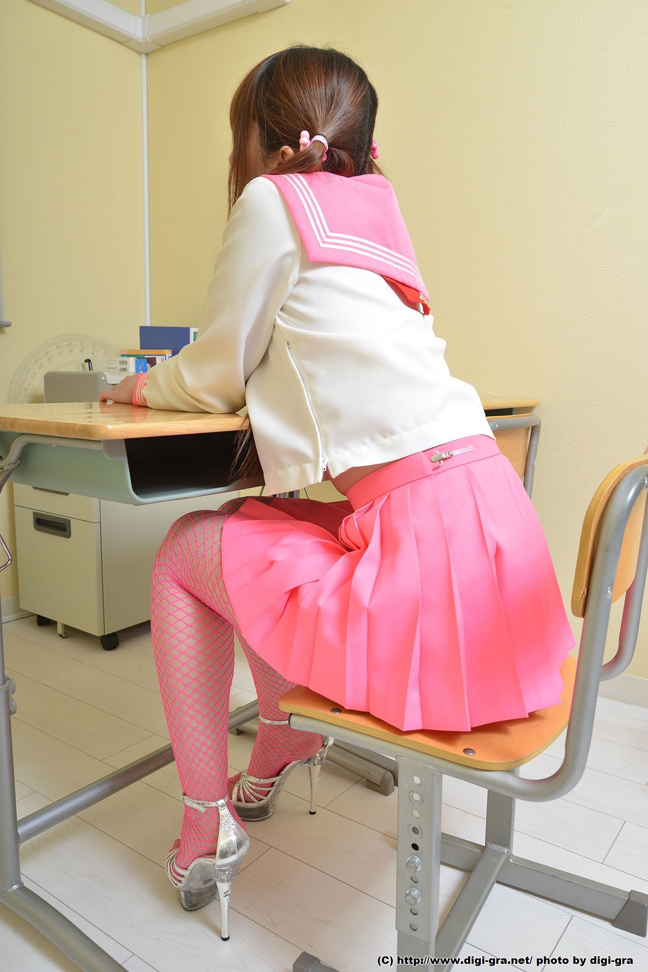 Yui Hatano 波多野結衣 红色丝袜学生制服 Set02 [Digi-Graデジグラ]_第5张