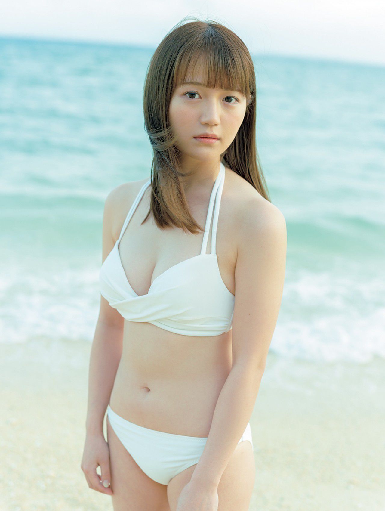 [FRIDAY] 2018.07.13 尾崎由香 アニメ『けものフレンズ』のメインキャラ声優が白ビキニになりました_第5张