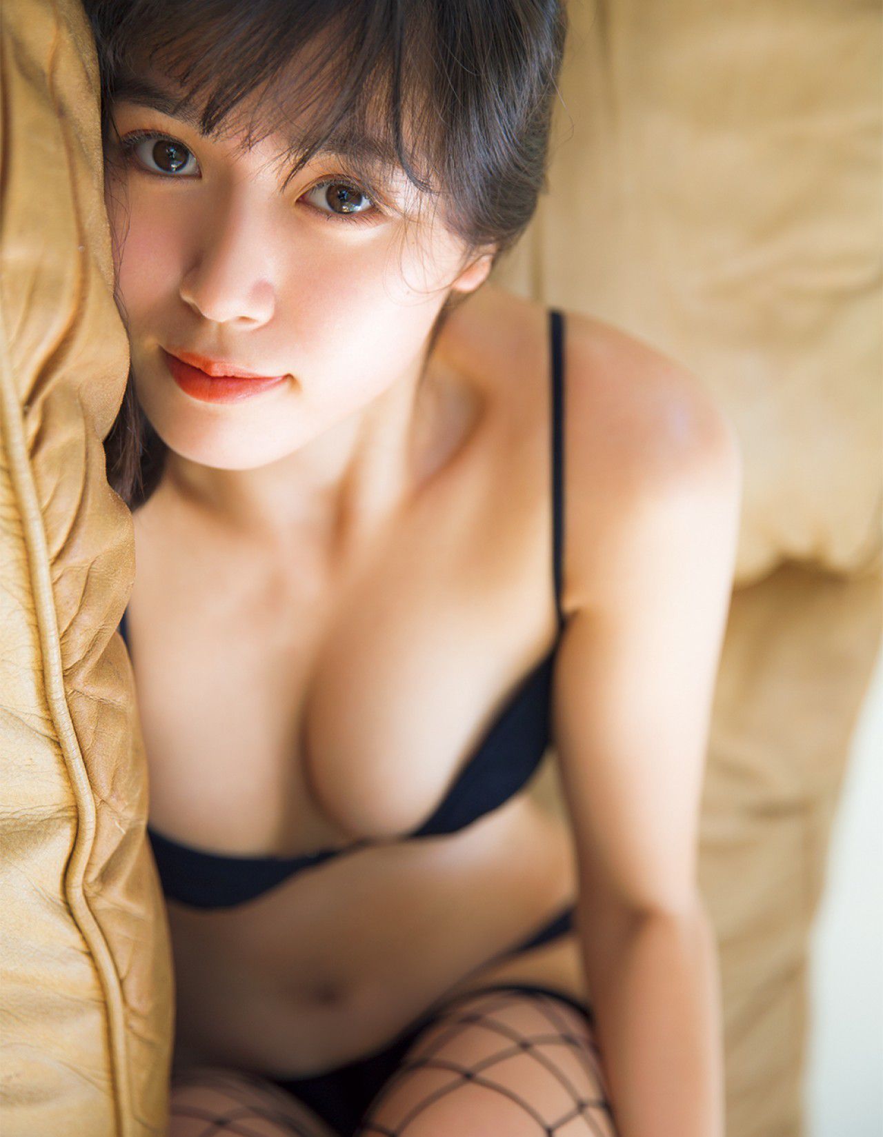 [FRIDAY] 2018.11.16 北向珠夕 胸の谷間で溺れたい！_第5张