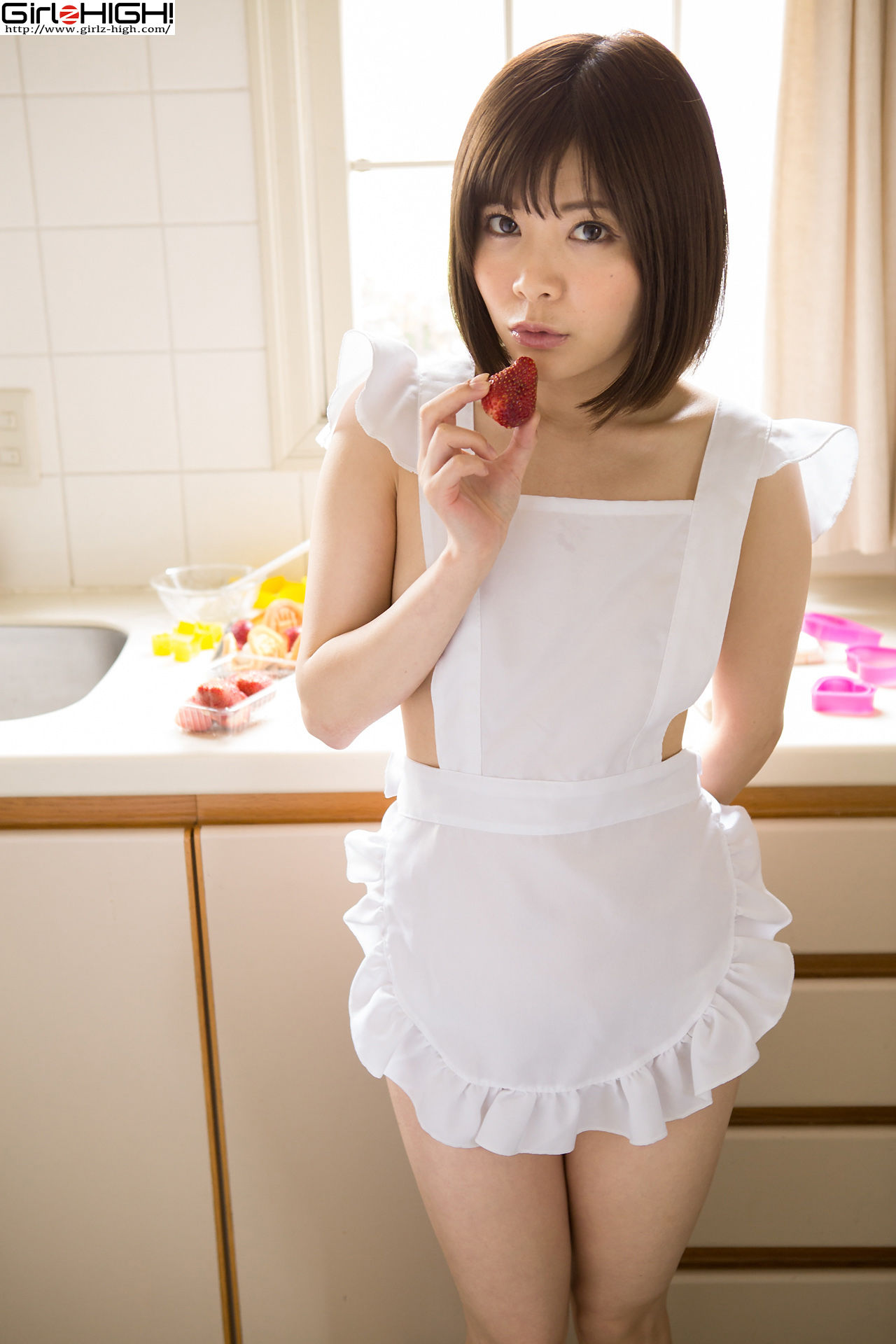 山口里菜子《僕たち（私たち）お尻だ～いすき！》裸エプロン [Girlz-High]_第2张