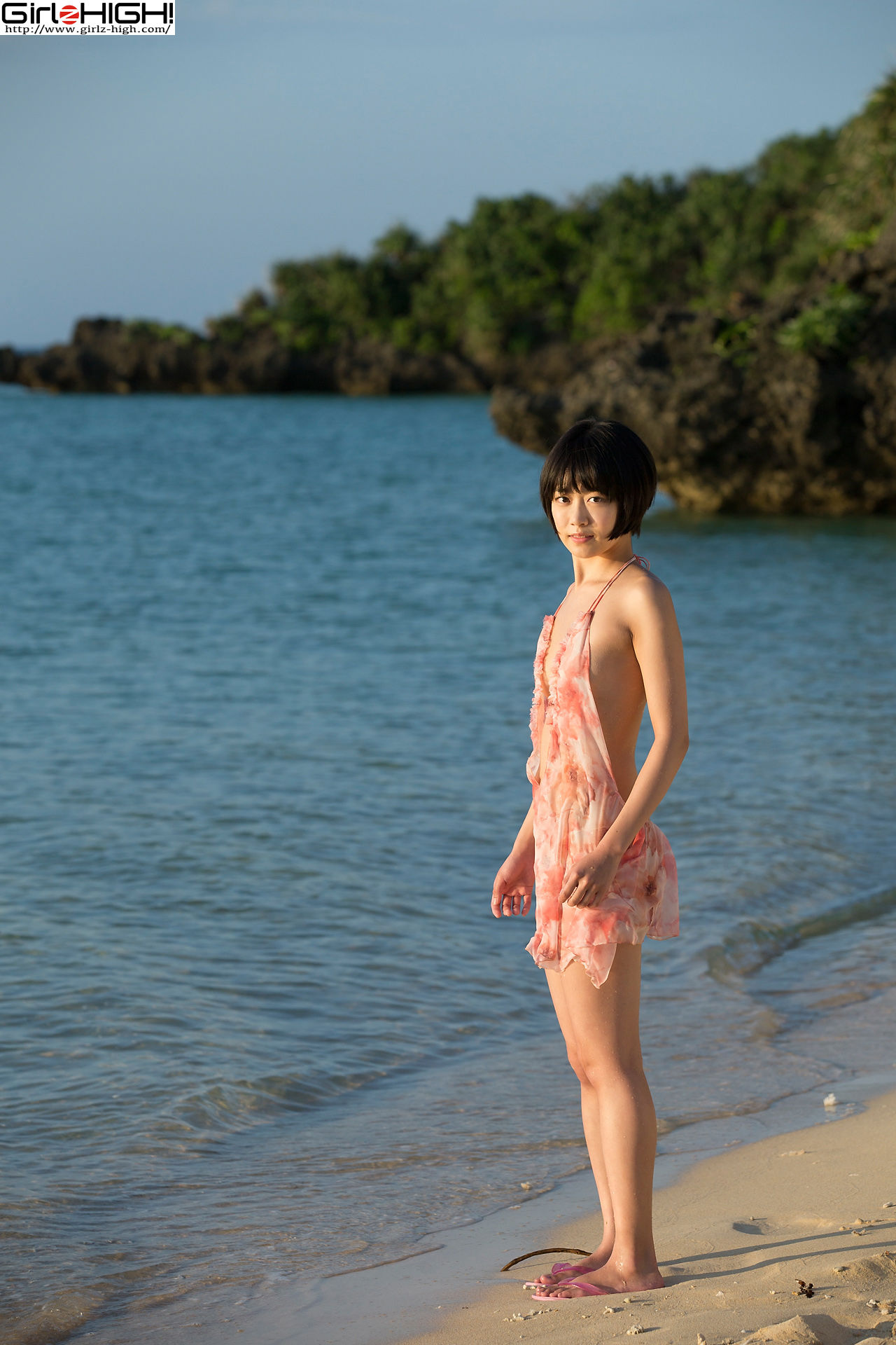 [Girlz-High] Koharu Nishino 西野小春 - 海边镂空少女 - bkoh_004_003_第2张