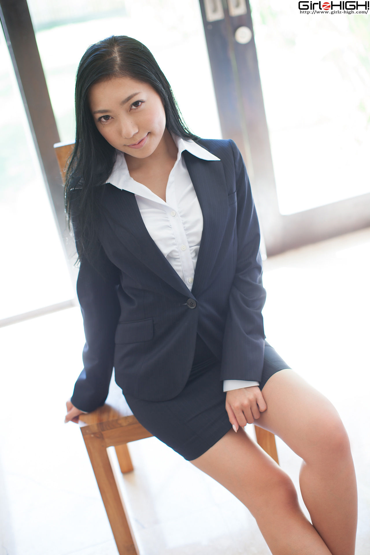 [Girlz-High] Ui Mita 三田羽衣 - 肉丝袜OL系列 - buno_012_001_第3张