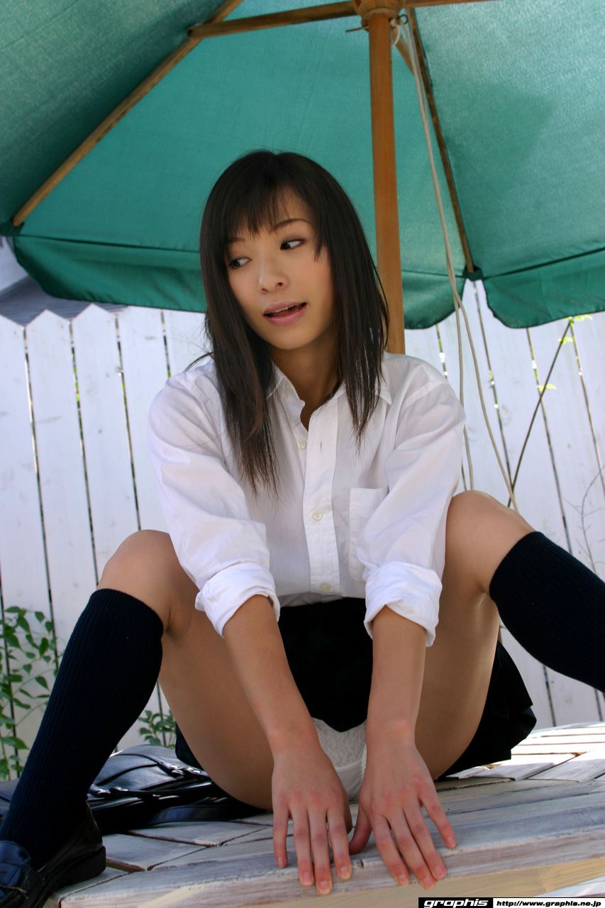 かすみ果穂/佳澄果穗 [Graphis] First Gravure 初脱ぎ娘_第4张