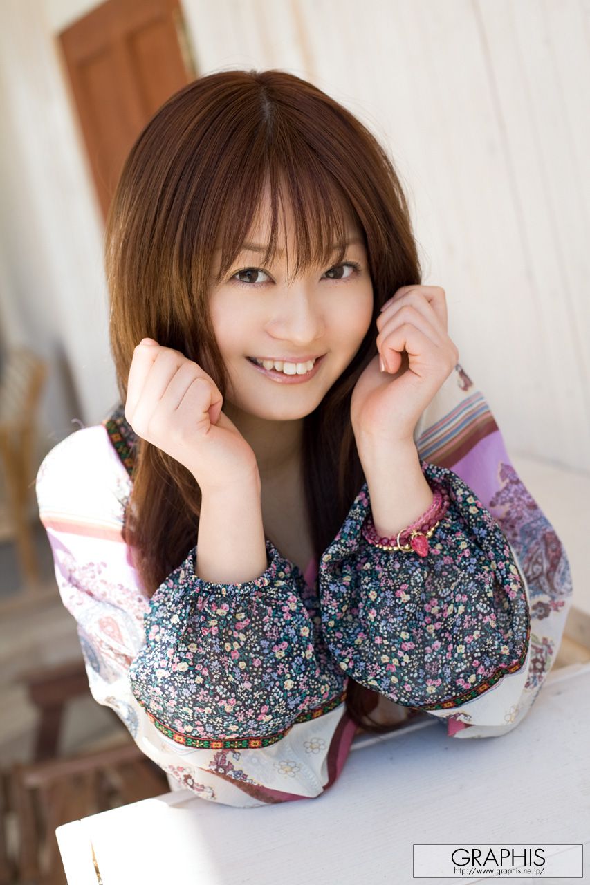Rina Ishihara 石原莉奈 [Graphis] First Gravure 初脱ぎ娘_第4张