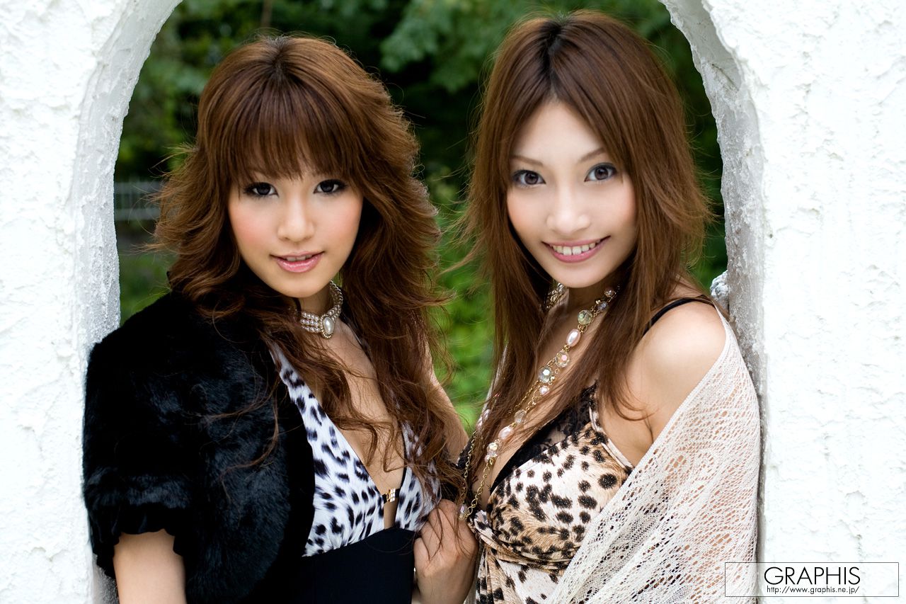 明日花キララ、美咲マリ(上原加绘罗)《Infatuation》 [Graphis] Special Contents_第1张
