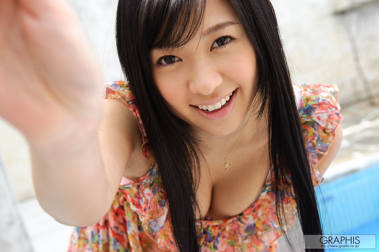 小仓奈奈《O-GU-NA-NA》 [Graphis] Special Contents_第1张