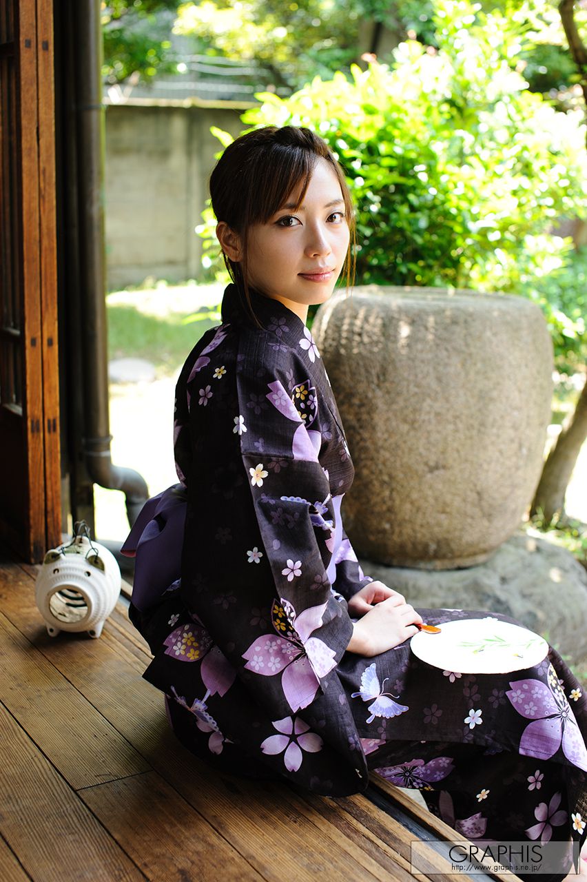 横山美雪《Blossoms》 [Graphis] Gals_第4张