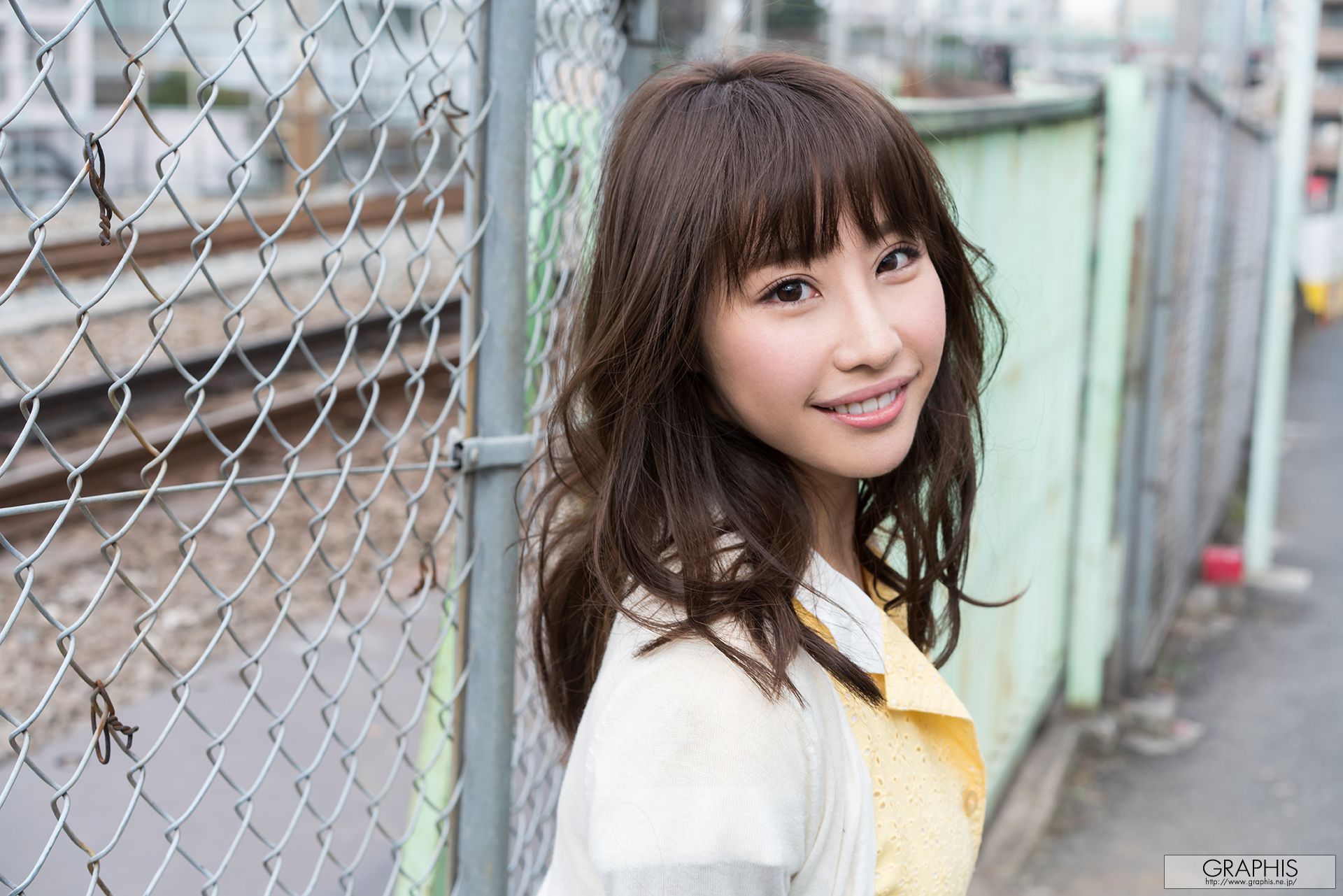 あやみ旬果『Sunbeams leaves』 [Graphis] Gals_第1张